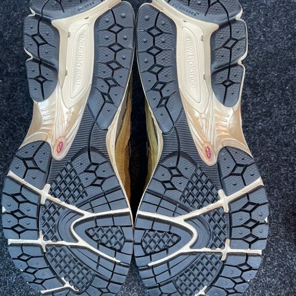 New Balance Athletic Shoes - Tan and Black - Picture 7 of 8